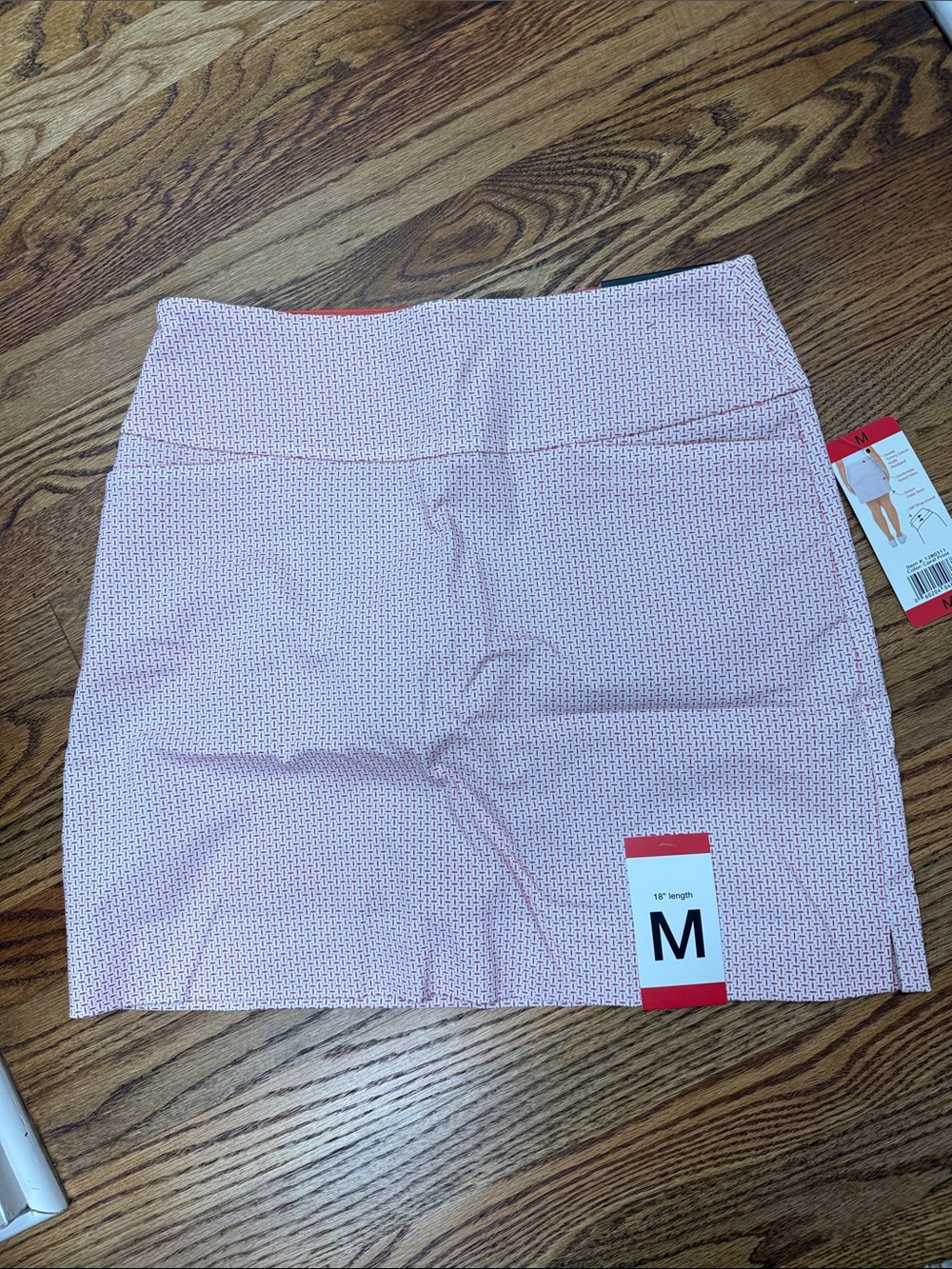 Women's Golf Skort in Light Pink Pattern - Medium